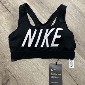 Nike Women classic sport bra size Xs Dri-Fit NWT